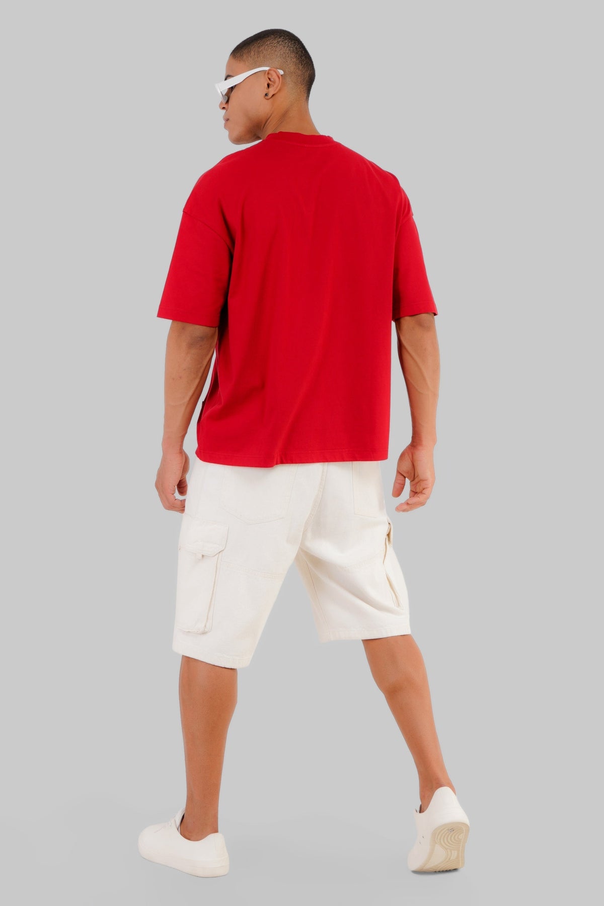 Underrated Typo 32 Red Baggy Fit T-Shirt Men